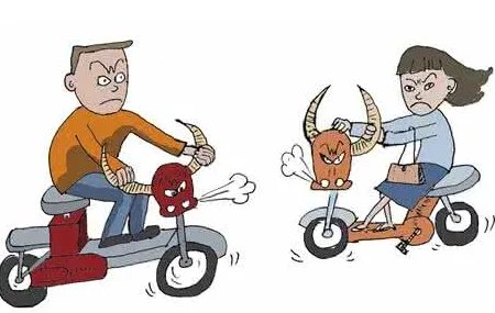 女骑手乘电驴飞行是怎么回事？