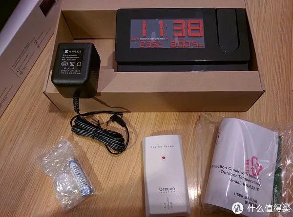 Oregon SCIENTIFIC 欧西亚 RAR391P 投影钟 开箱