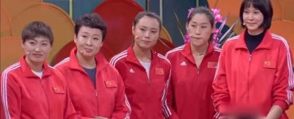 前女排队长冯坤近况？