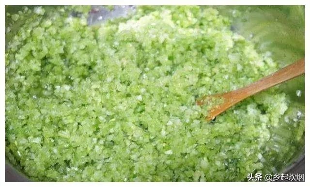 芹菜猪肉馅水饺的做法步骤图,怎么做好吃?