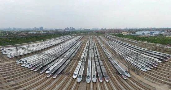 最赚钱的高铁也亏了!国铁集团上半年净利润亏损804亿元,钱花哪里去了?