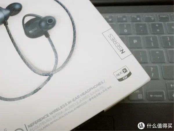 全球四大耳机生产商之一AKG，灵动音色，如影随形