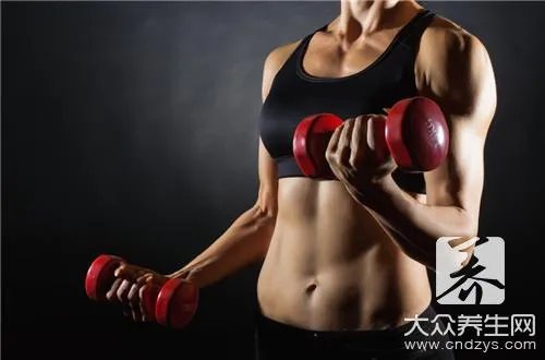  哑铃健身动作