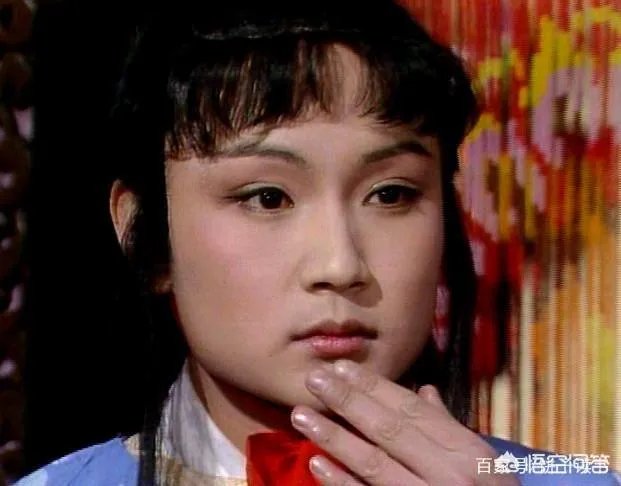 贾宝玉和蒋玉菡互换了什么礼物？宝玉换来的礼物给谁了？