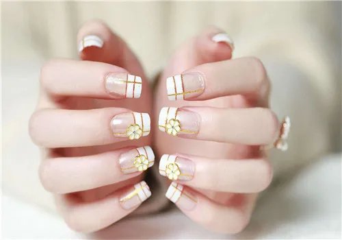 美甲教程步骤图片2017 在家做美甲的简单方法