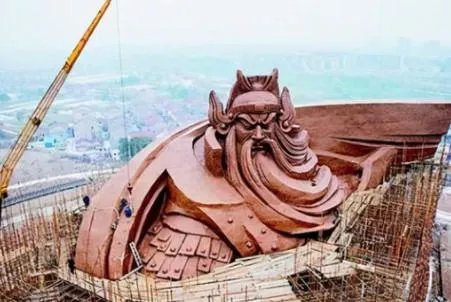 湖北巨型关公雕像拆除，只剩下主体钢架和大刀，拆除后空地将作何用？