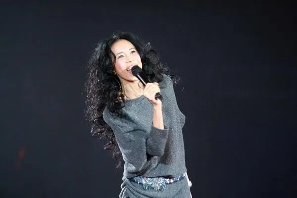 我明白太放不开你的爱是什么歌