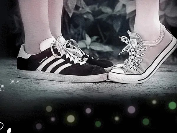 我们之间的回忆全部都小心地收集是什么歌，把回忆拼好给你歌曲介绍