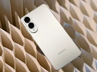 新款iPhone抢先看：四种配色曝光 新配色亮眼