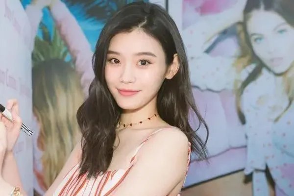 奚梦瑶只是一个超模,为什么何猷君选择和她结婚?