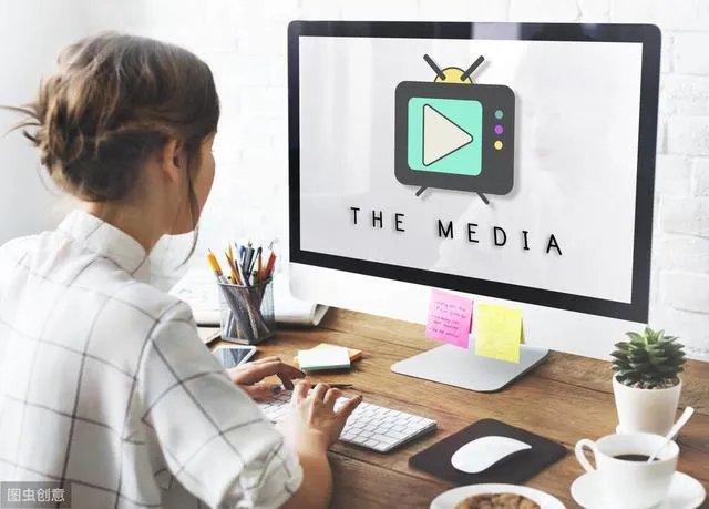 大家看看录的视频怎么有宽影布，怎么去掉？