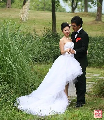 朱丹结婚了没？？怎么没和华少在一起了