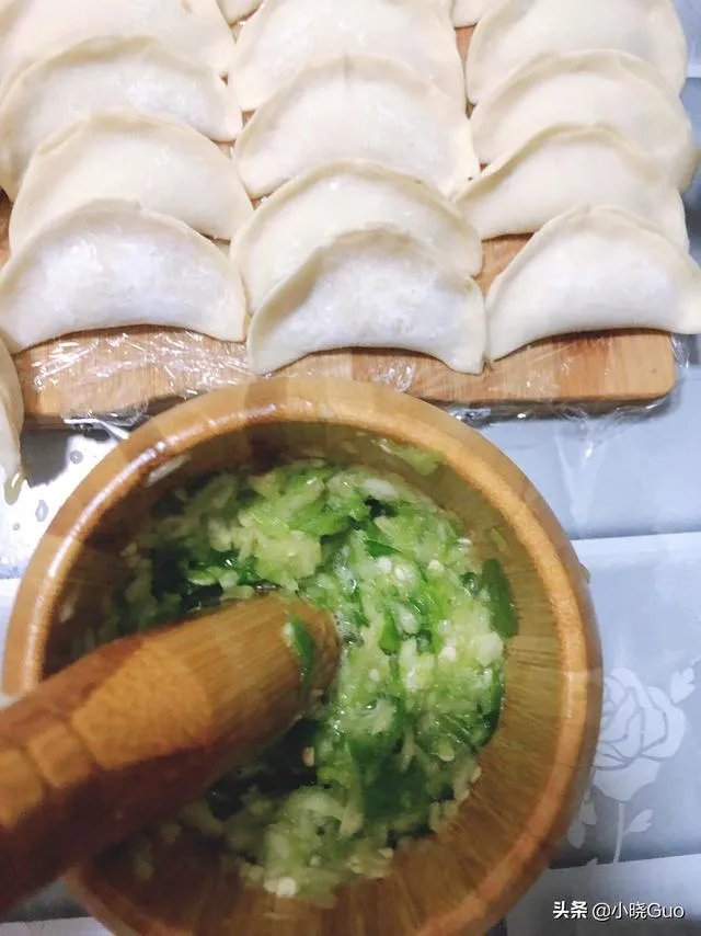 芹菜猪肉馅水饺的做法步骤图,怎么做好吃?