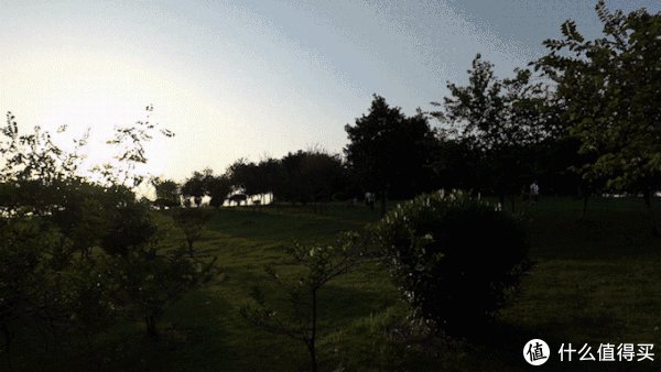 索尼黑卡6(RX100M6)深度入手评测:到底值不值?