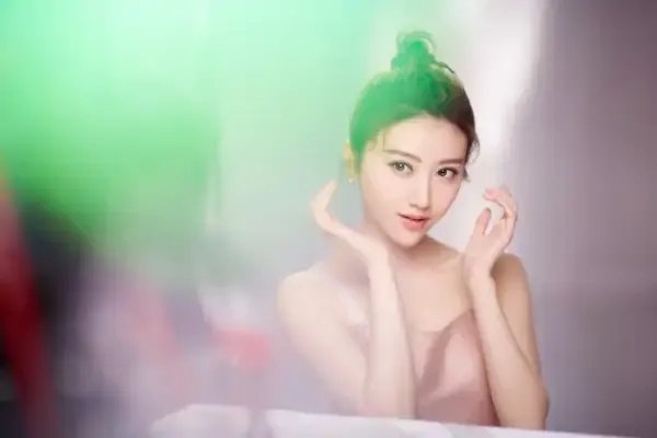 景甜违法广告代言被处罚，明星该如何接靠谱的广告