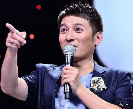 李维嘉代言茶饮“翻车”,被说成是“失德”艺人,你认为他到底冤不冤呢?