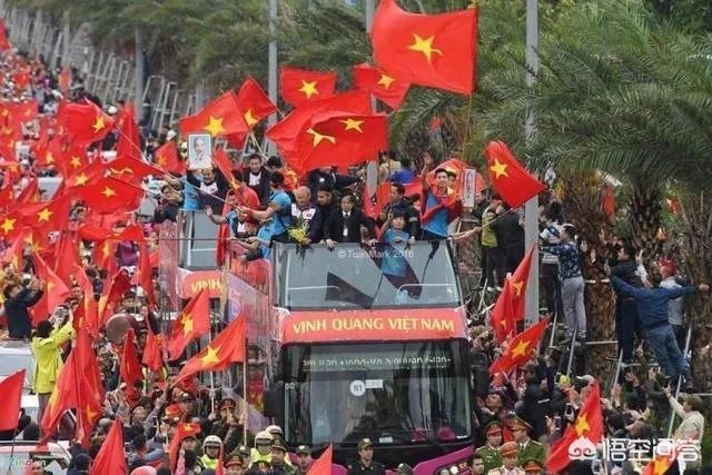 U23亚洲杯决赛,越南国内万人空巷,这是越南的爱国热情还是足球的魅力?