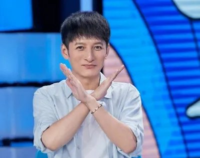 李维嘉代言茶饮“翻车”,被说成是“失德”艺人,你认为他到底冤不冤呢?