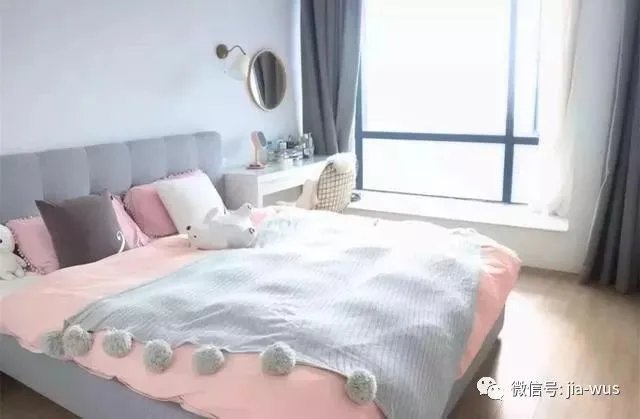 卧室梳妆台应该怎么放?这几点告诉你