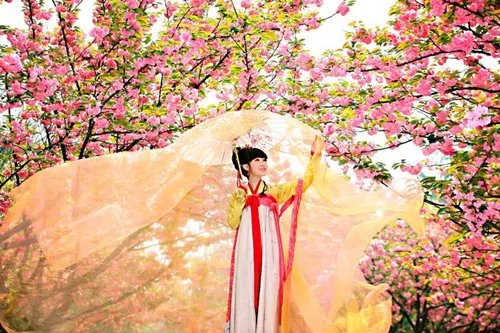 婚纱摄影哪里拍得好点  拍婚纱照需要自带什么