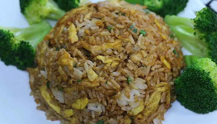 蛋炒饭怎么做才好吃 家常蛋炒饭做法