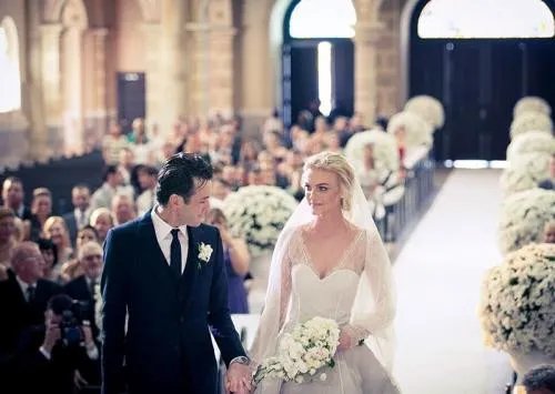 结婚歌曲有哪些 2017 流行的八首结婚歌曲推荐