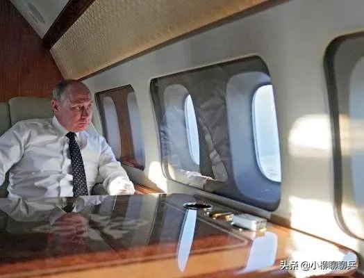 普京专机盲降，驾驶员的内心要多强大才行？