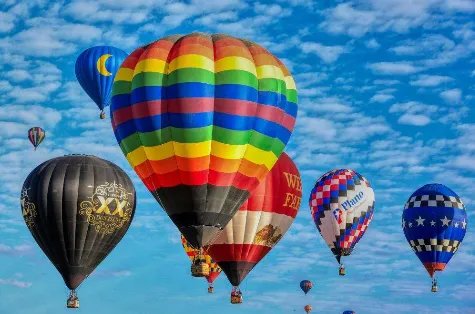 热气球是谁发明的