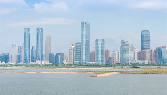 郑州市地势特点