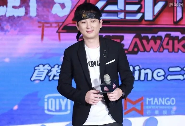 咪神搭上王思聪 爆料王思聪身边超多女性朋友