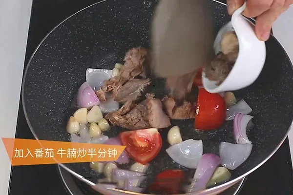家常咖喱饭的做法 怎样做咖喱饭