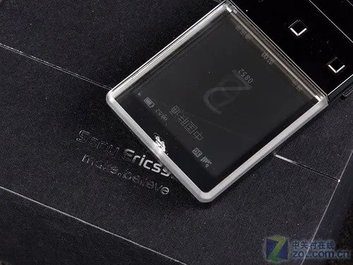 比透明键盘更加概念 索尼爱立信X5评测
