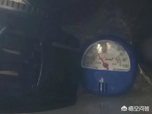 请推荐一个性价比高的防潮箱,放一台单反和两个镜头?