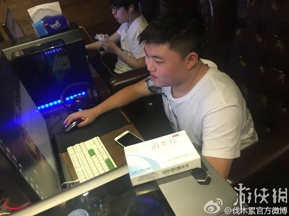 上海最牛网吧：通宵120元/晚 设“王思聪土豪包厢”