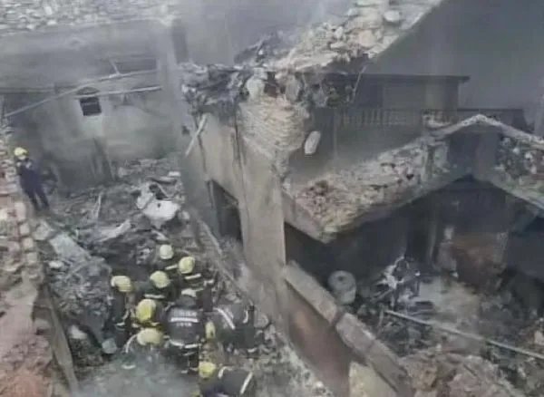 江西飞机坠毁致5死，导致坠毁的原因是什么？