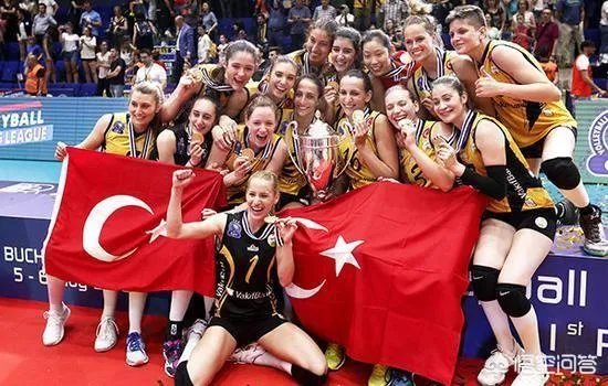 如果朱婷下赛季将回国落户天津参加排超联赛，与李莹盈双剑合璧，对此你期待吗？