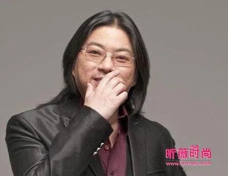 高晓松显赫的家庭背景：高晓松有几任老婆揭秘