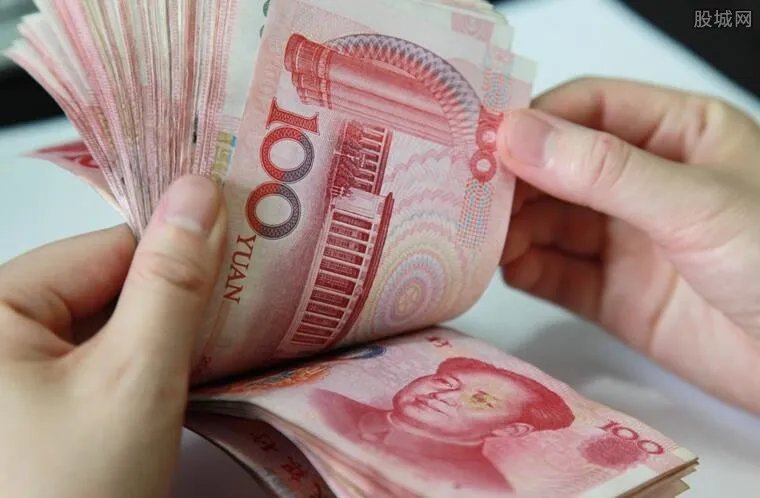 网上借1000元逾期不还成老赖 后果很严重