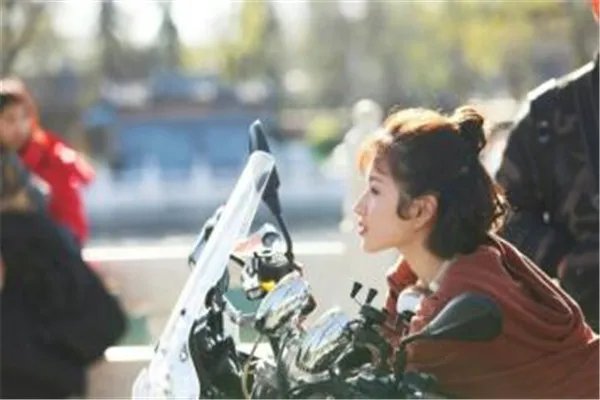 湖南卫视女主持人排行榜 谢娜稳居第一，第二名已离开湖南台