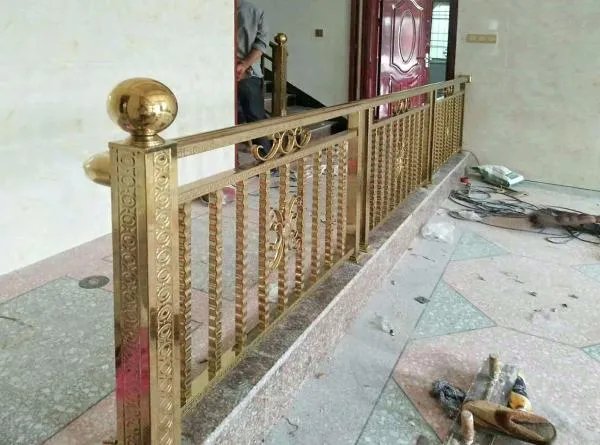 不锈钢栏杆图片