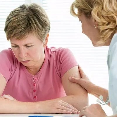 用什么眼霜去眼袋最好