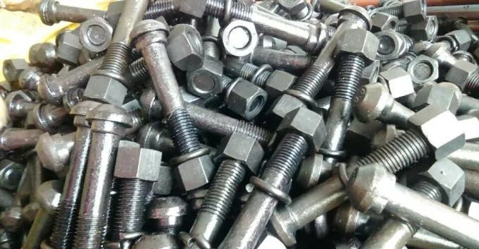 水管螺丝生锈了拧不下来怎么办