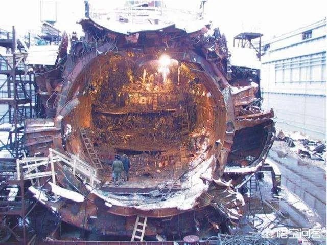 石凉档案俄罗斯库尔斯号潜艇事件