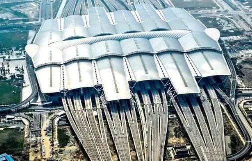 最赚钱的高铁也亏了!国铁集团上半年净利润亏损804亿元,钱花哪里去了?