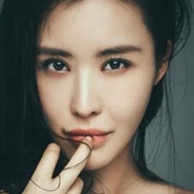 田朴珺年龄曝光  揭明星惊人“父女恋”