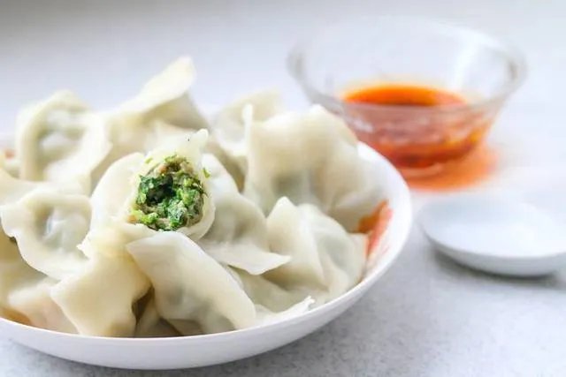 芹菜猪肉馅水饺的做法步骤图,怎么做好吃?