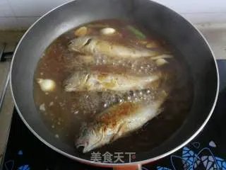 小黄鱼炖豆腐