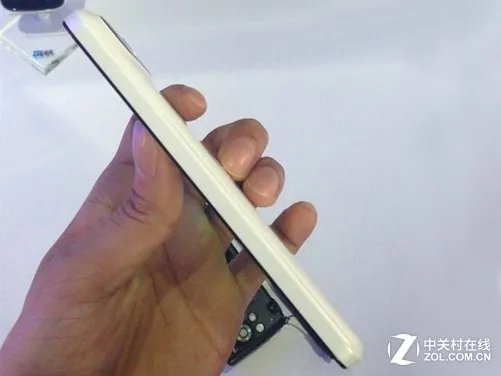 国产不仅是价格优势 四核低价手机推荐