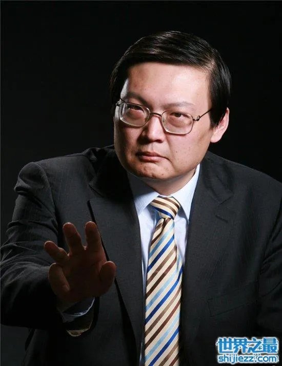 梁宏达事件始末，他竟然质疑雷锋同志？ 