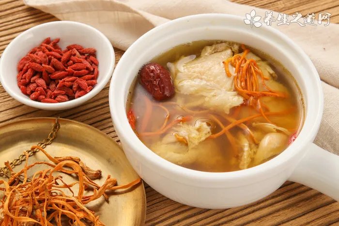 狗像打嗝一样一抽一抽怎么办